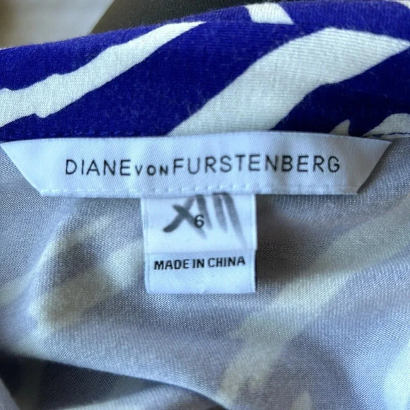 DVF Diane Von Furstenberg Celeste wrap romper purple white animal print Size 6 - Picture 5 of 9